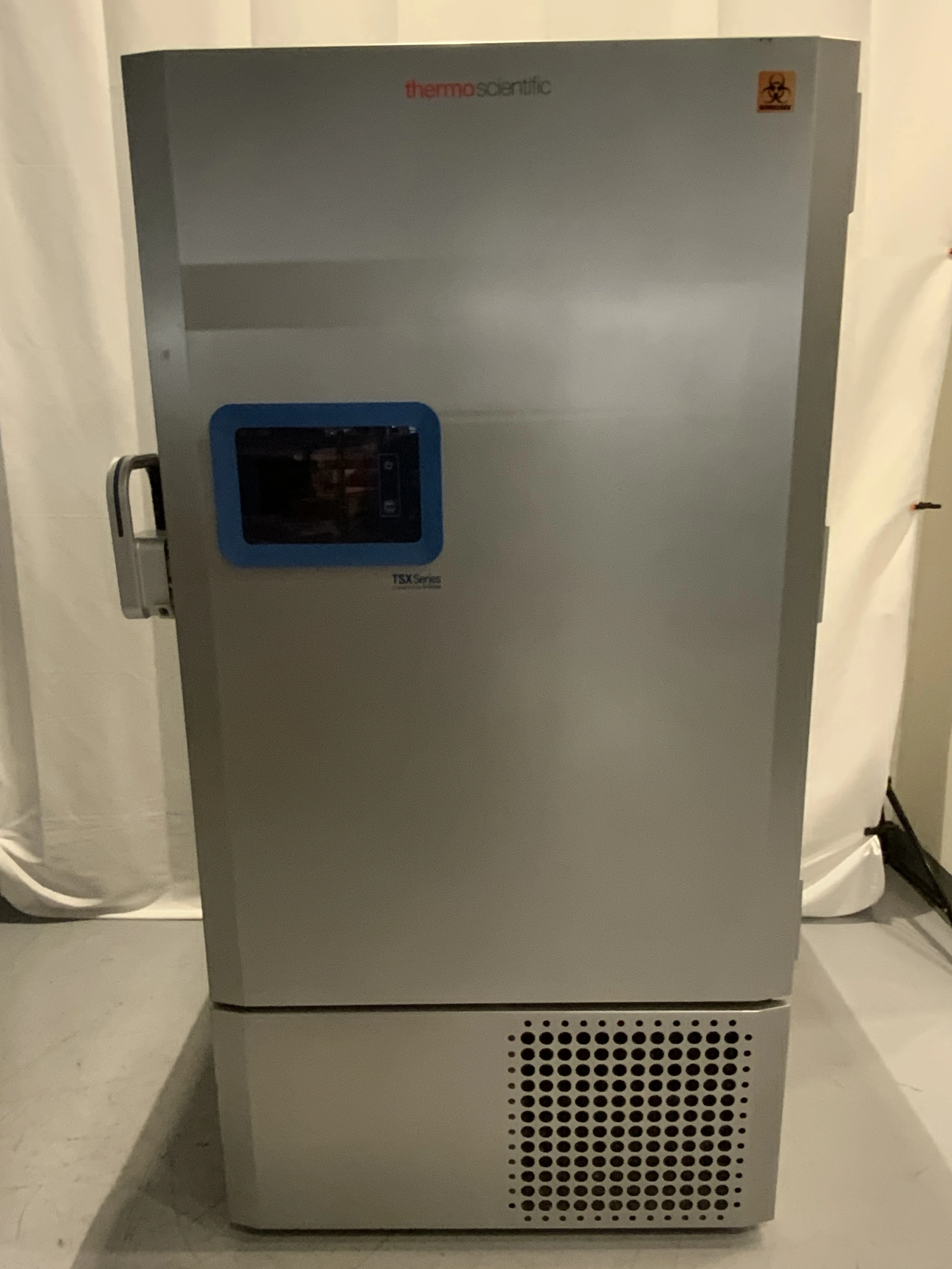 Thermo Scientific TSX60086A Ultra-Low Temperature Freezer With 3x Shelves