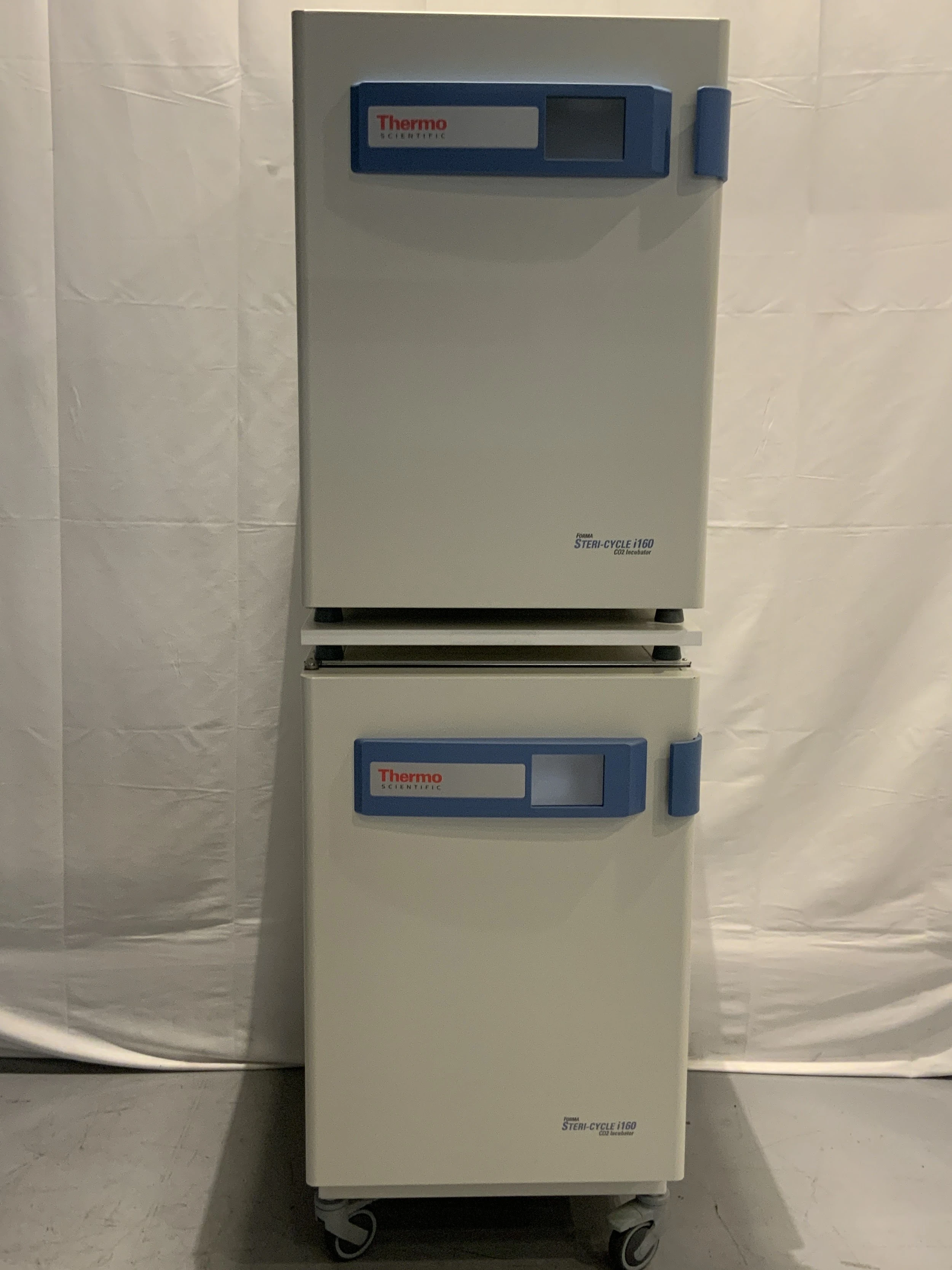 Thermo Scientific Forma Steri-Cycle i160 CO2 Dual Stacked Incubator 165L