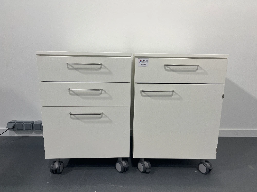 Set of 2 Storage Cabinets