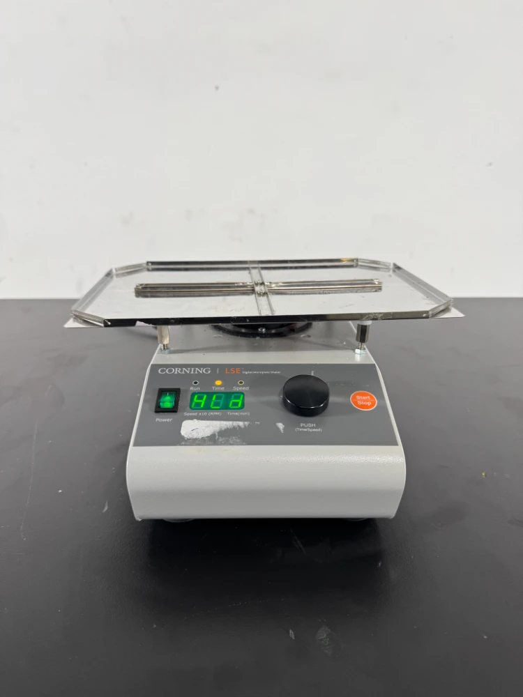 Corning LSE Digital Microplate Shaker