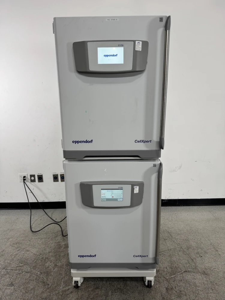 Eppendorf CellXpert Doublestack CO2 Incubator