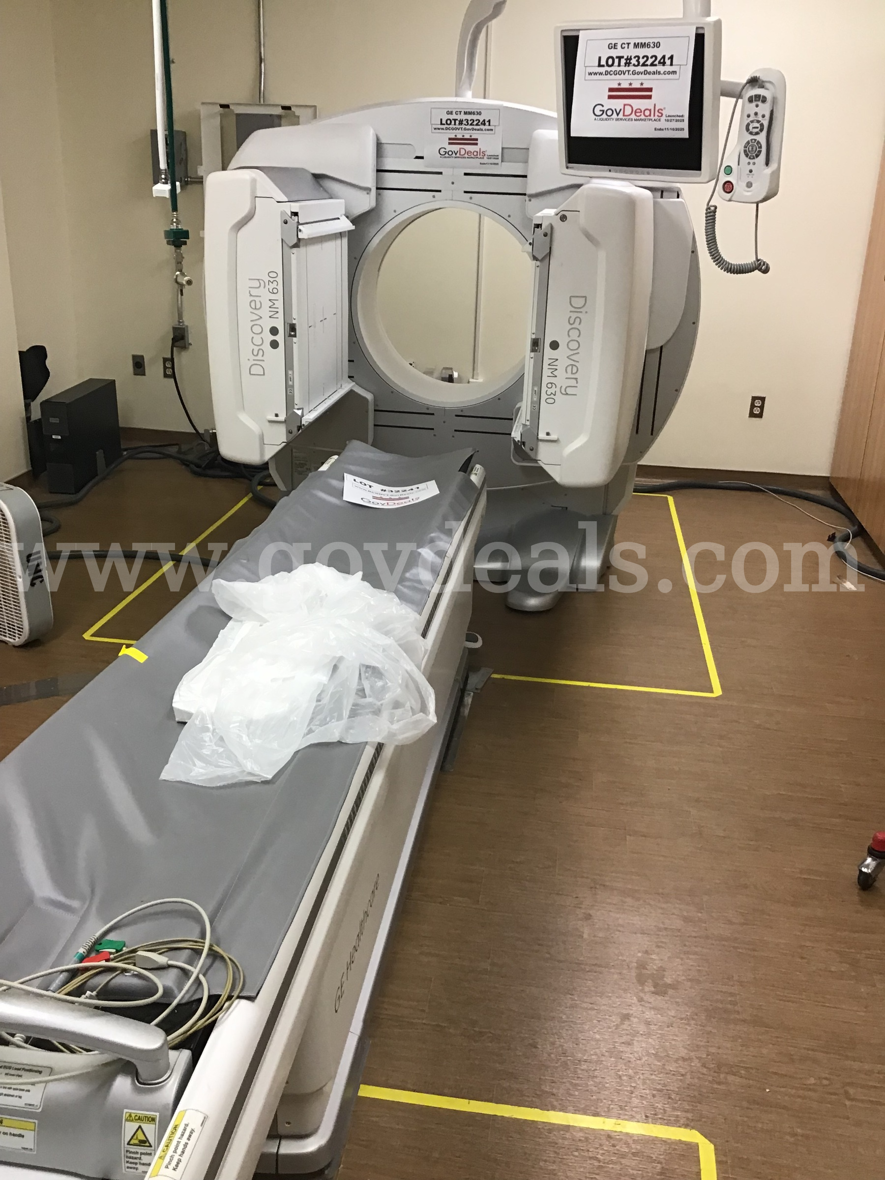 GE Discovery MM630 CT Scan Machine 