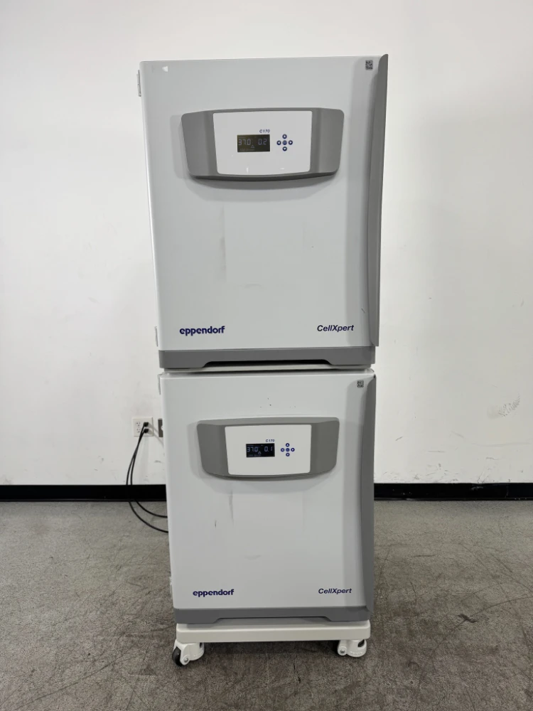 Eppendorf CellXpert Doublestack CO2 Incubator