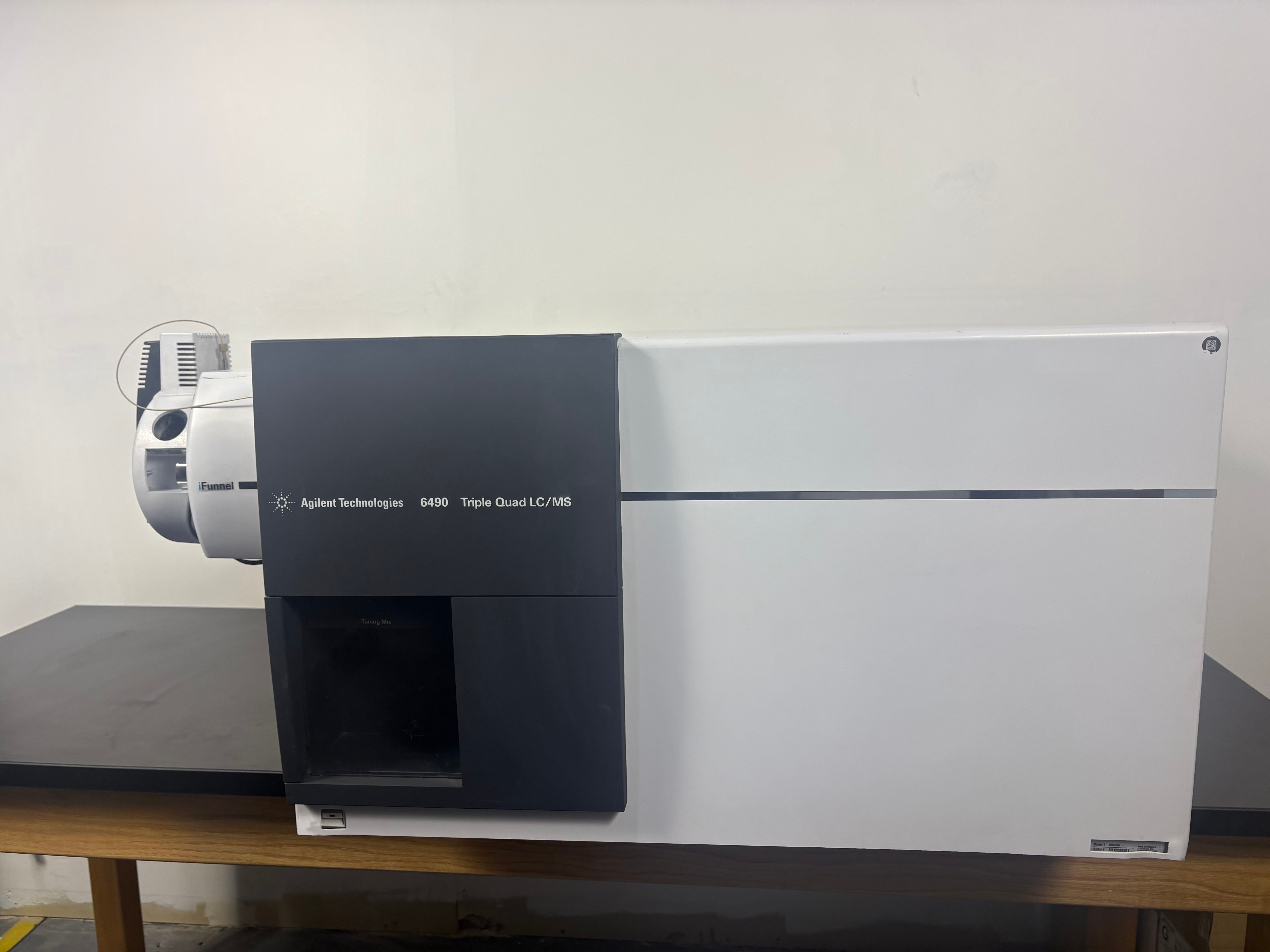 Agilent 6400 Series: Model 6490 (G6490A) | Triple Quadrupole LC/MS System | Refurbished
