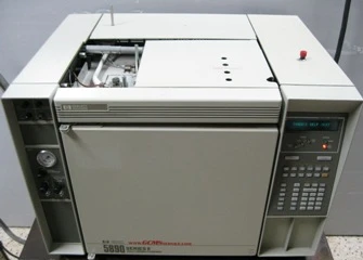 HEWLETT PACKARD 5890 SERIES II GAS CHROMATOGRAPH, MODEL: 5890A SERIES II, SINGLE FID SINGLE SPLIT IN