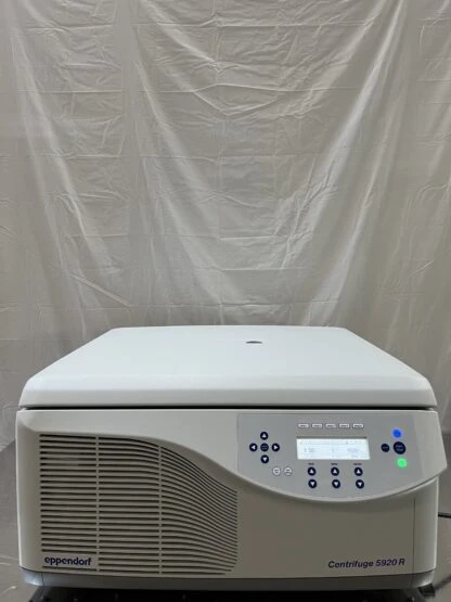 Eppendorf Refrigerated Benchtop Centrifuge w/FA-6×250 Rotor 5920R