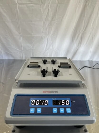 Thermo Scientific Digital Microplate Shaker 88882005