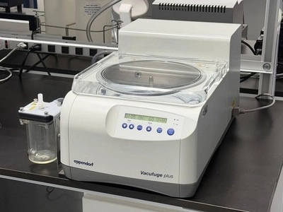 Eppendorf Vacufuge Plus – Vacuum Concentrator – Co