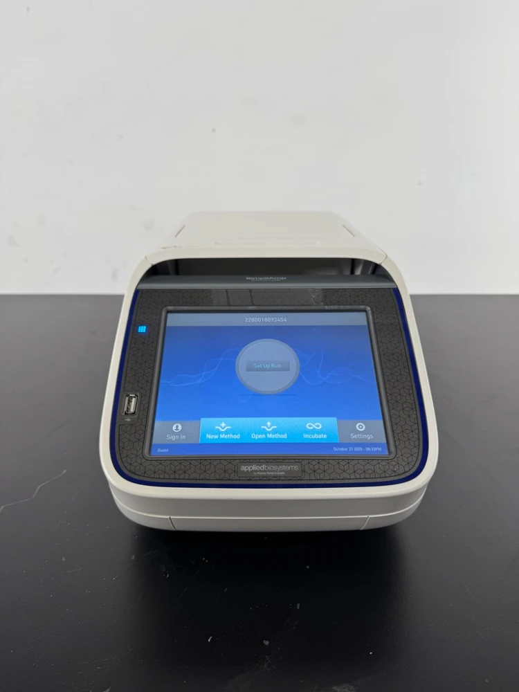 Applied Biosystems SimpliAmp Thermal Cycler