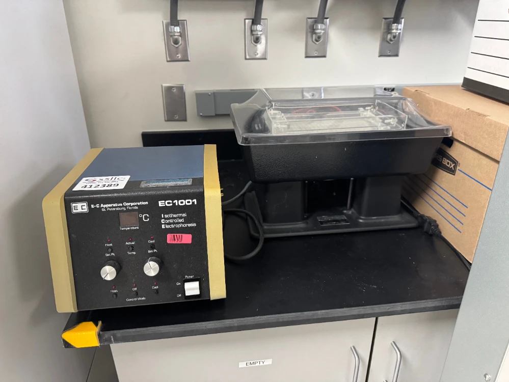 E-C Apparatus EC1001 Electrophoresis Power Supply
