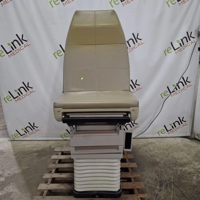 Midmark 405 Hi-Low Power Exam Table