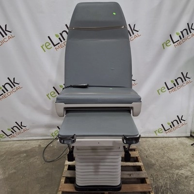 Midmark 405 Hi-Low Power Exam Table