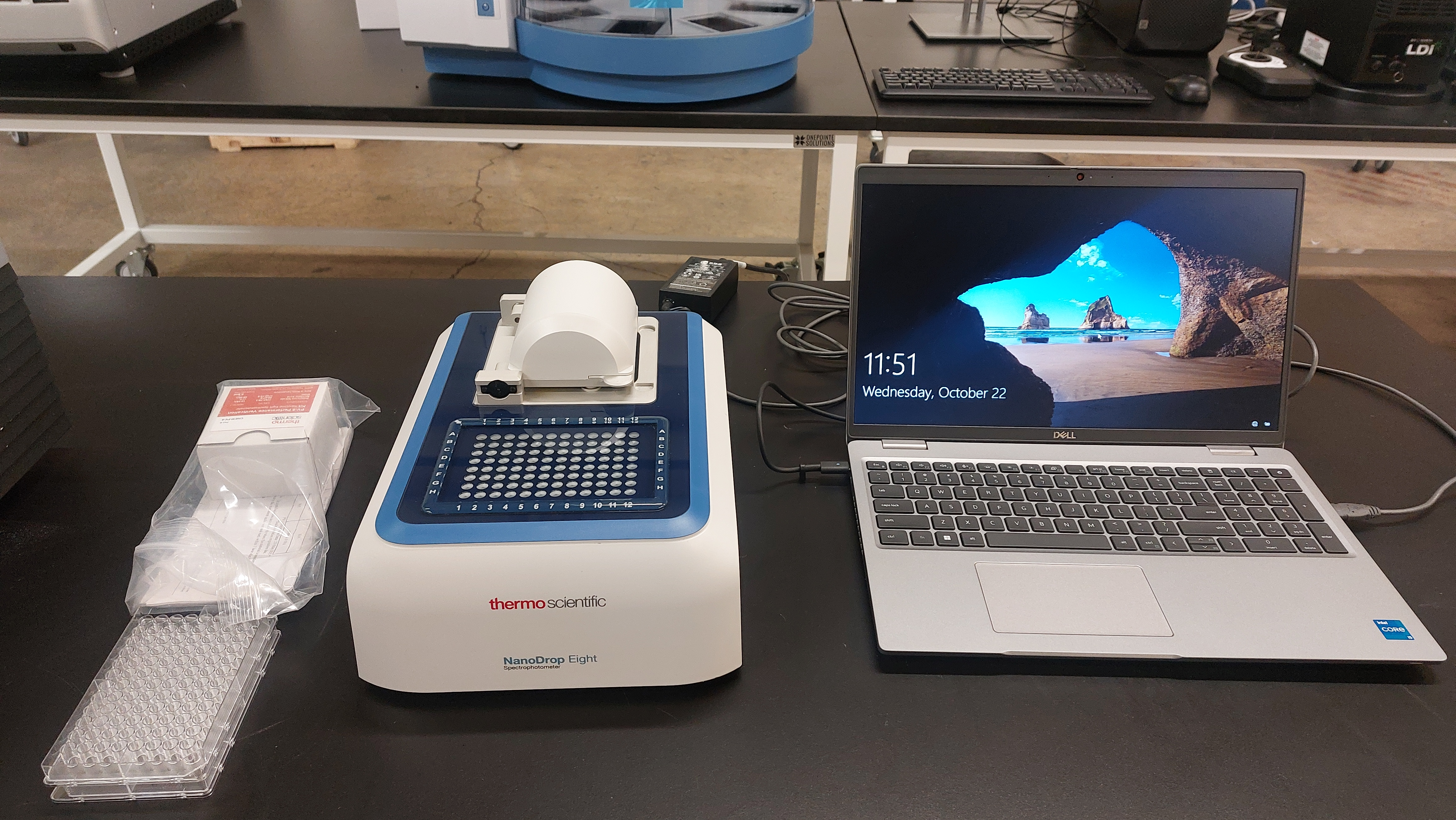Thermo NanoDrop EIGHT Spectrophotometer 