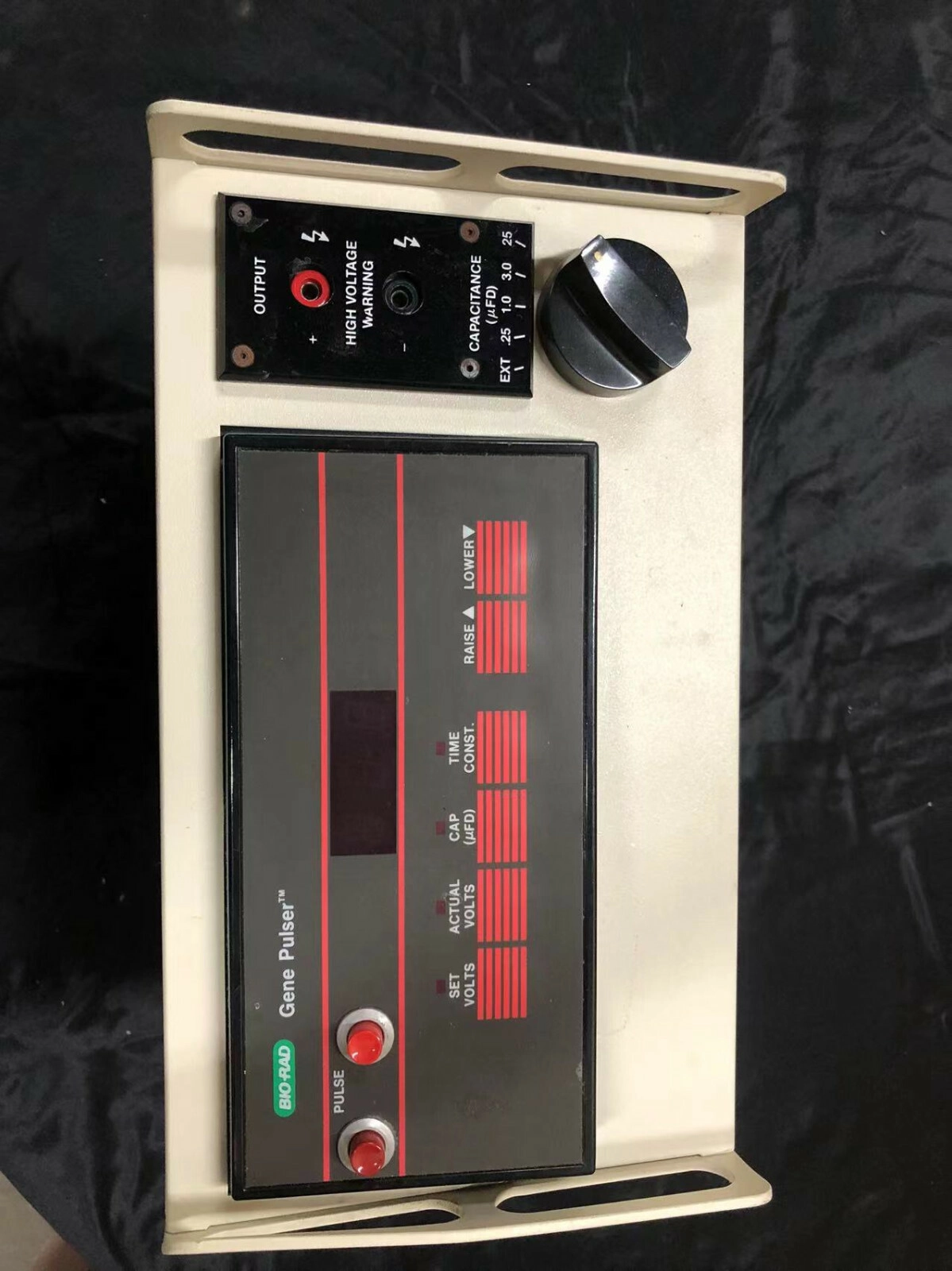 Bio-Rad Gene Pulser 1652076 Electroporation Unit