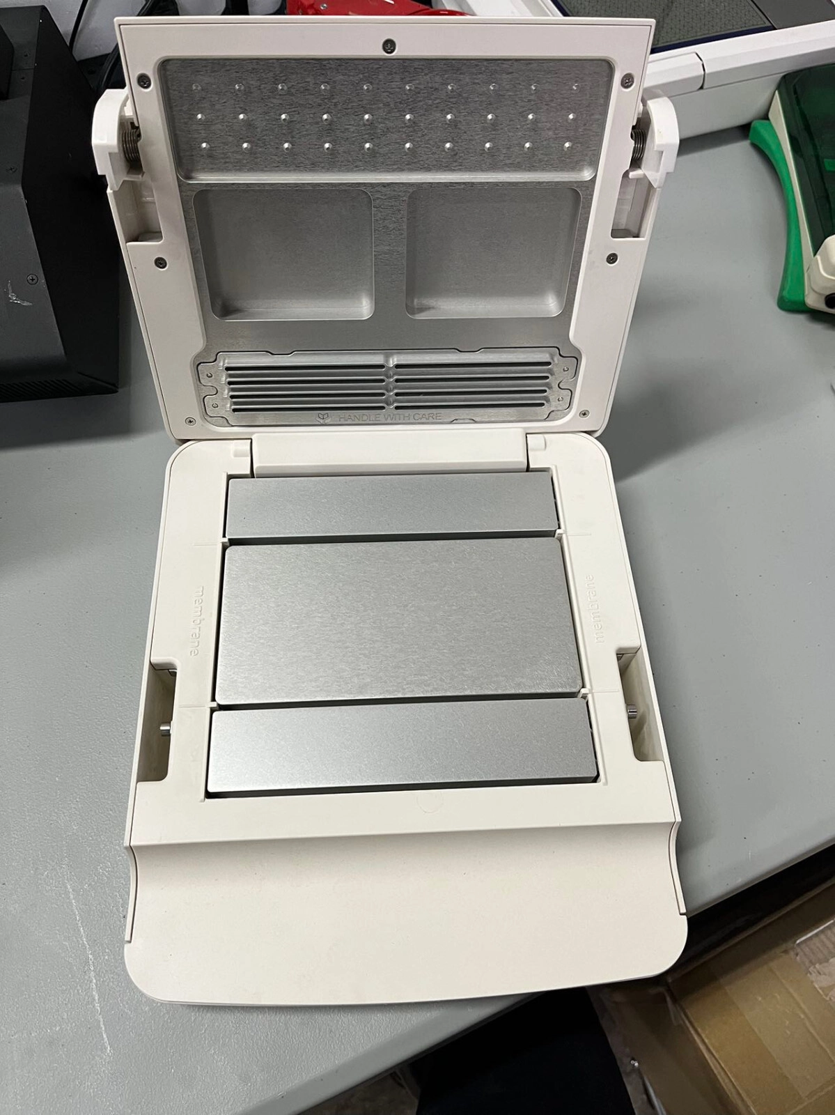 Thermo Fisher Invitrogen iBind™ Flex Western Devic