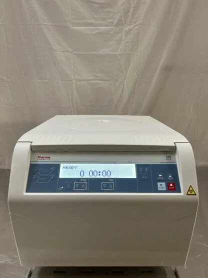 Thermo Centrifuge Sorvall ST8