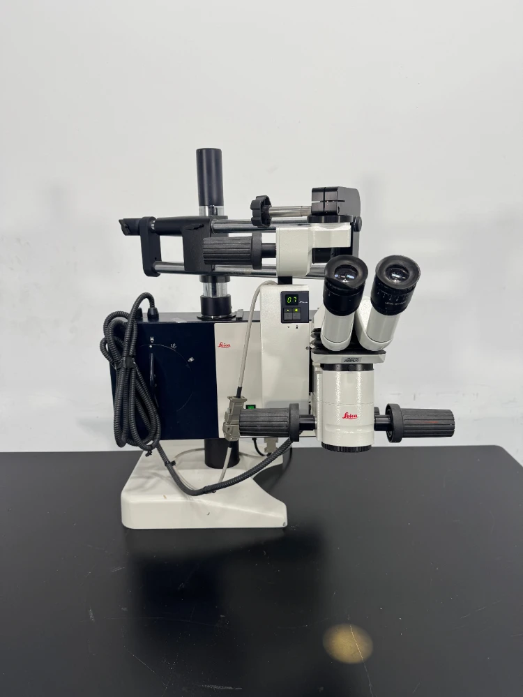 Leica M 500 Microscope