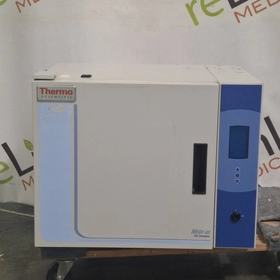 Thermo Scientific 3403 Midi 40 CO2 Incubator
