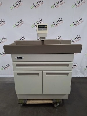 Midmark 640 Pediatric Exam Table