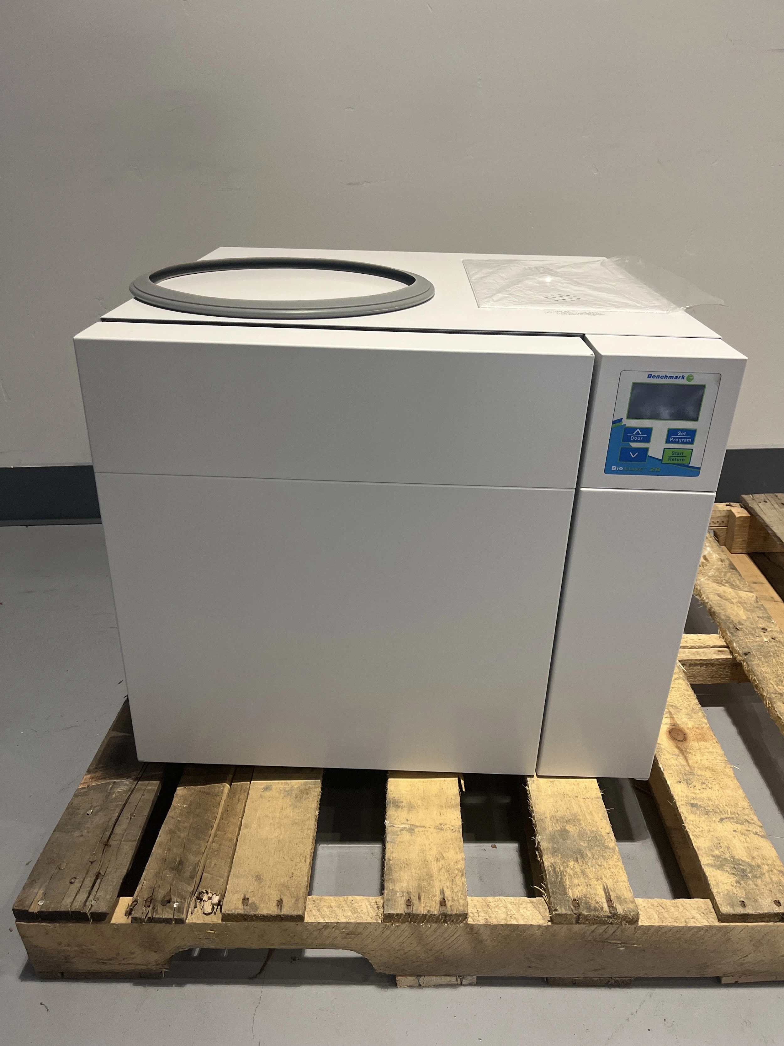 Benchmark B4000-28 Bioclave 28 Research Sterilizer With 1x Spare Door Seal