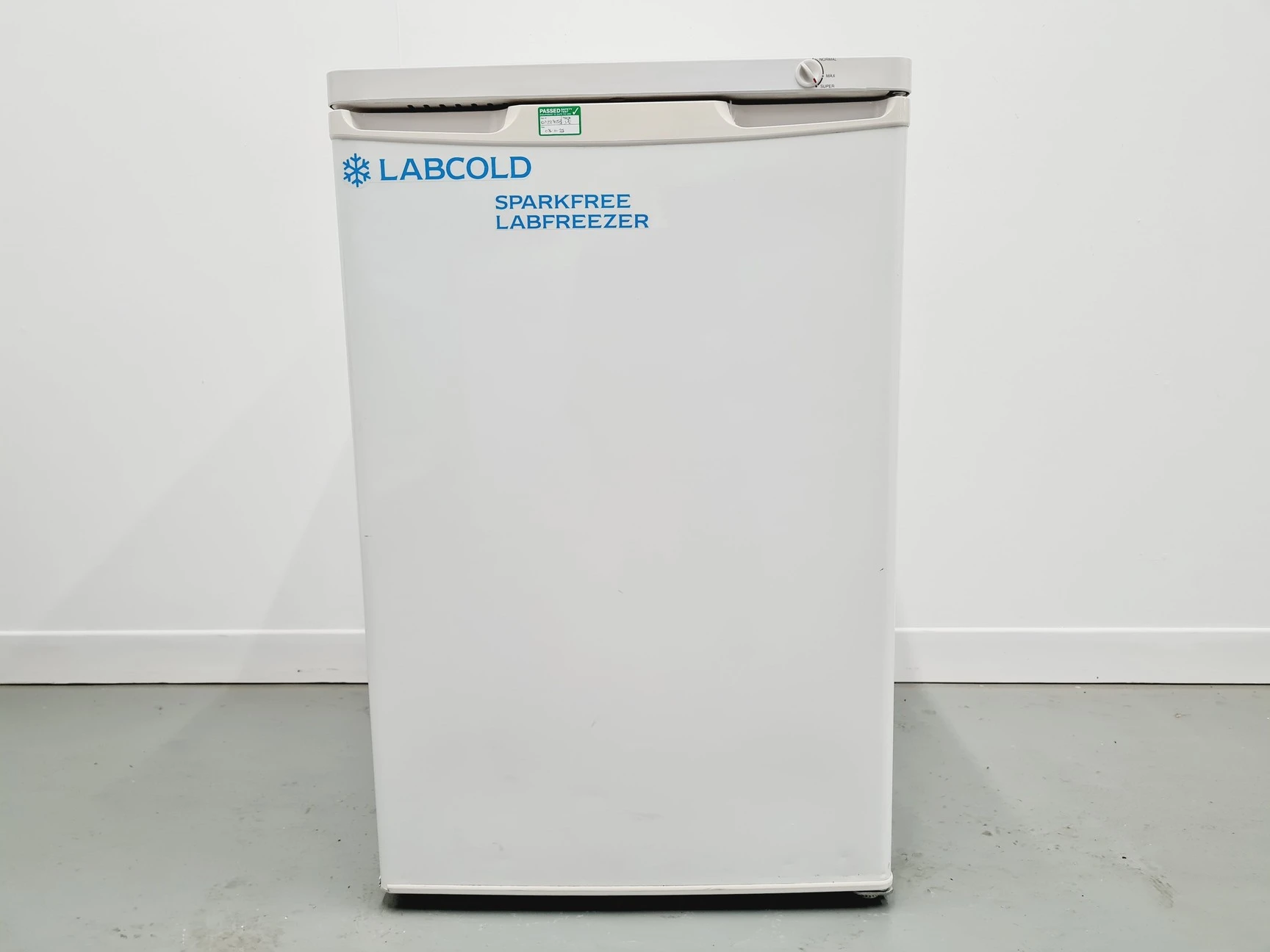 Labcold Sparkfree Labfreezer Model No. RLVF04202A Lab