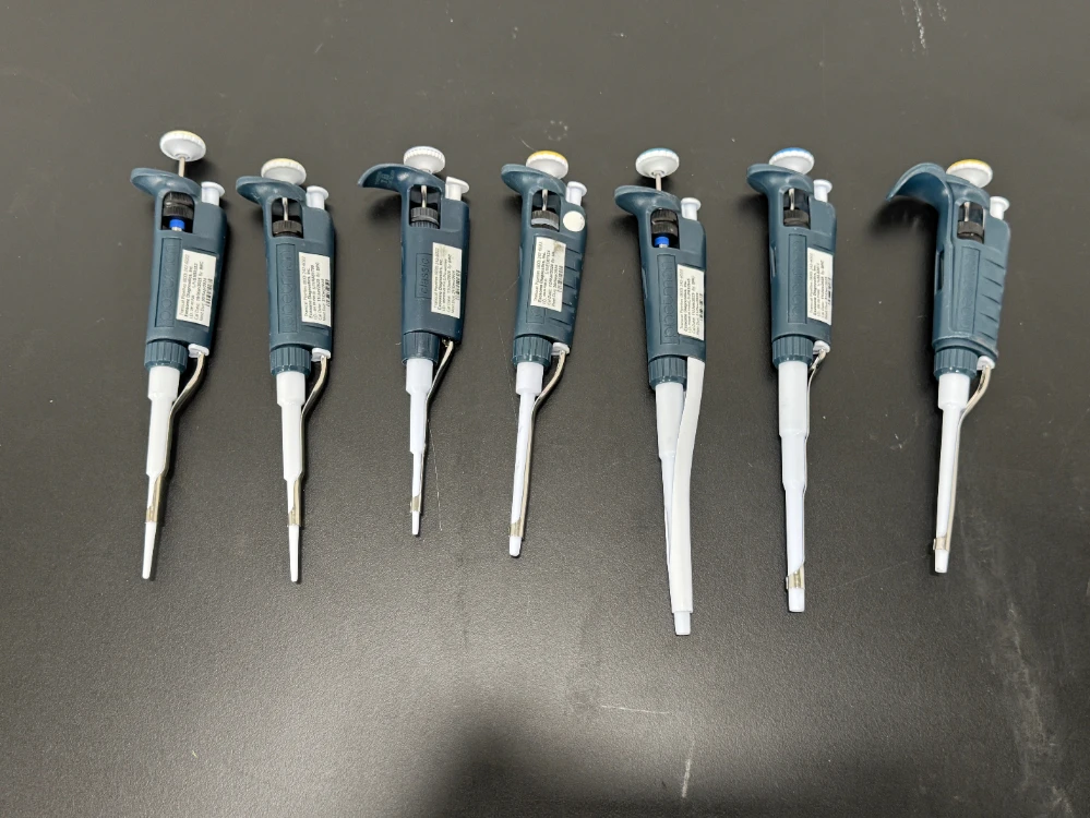 Gilson Pipetman Single Channel Pipettes - Quantity 7