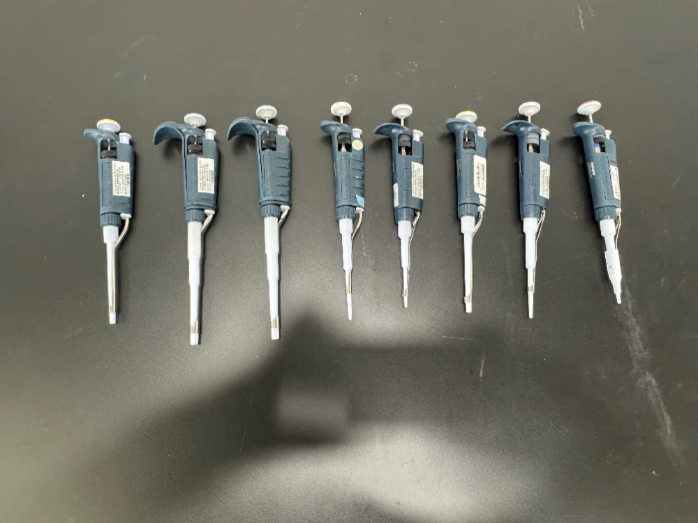 Gilson Pipetman Single Channel Pipettes - Quantity 8