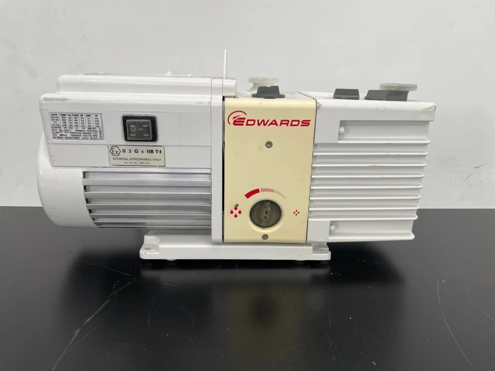 Edwards RV8 Vacuum Pump