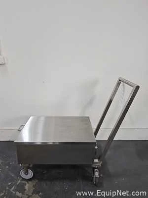 Lot 55 Listing# 1075433 Lot of 15 Troemner 10kg Calibration Weights in Cart