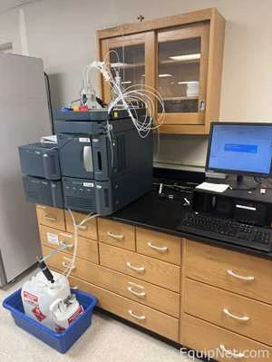 Waters Acquity UPLC with ELS and TUV Detectors and H-Class Components