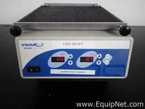 Lot 490 Listing# 1076028 VWR DS-500E Orbital Shaker