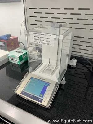 Lot 115 Listing# 945543 Mettler Toledo XP205 DeltaRange Analytical Balance