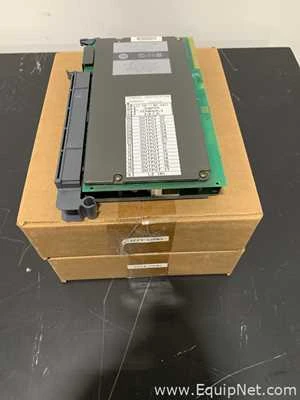 Lot 177 Listing# 1079269 One Lot of Two Allen Bradley 1771-OND PLC-5 24 VAC Output Modules