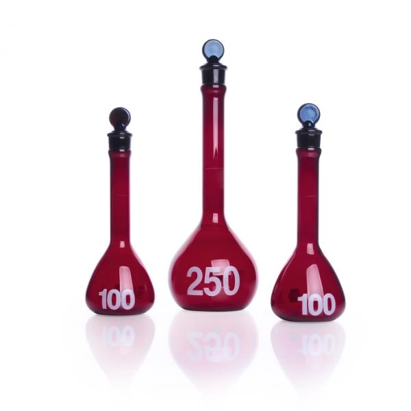 DWK Life Sciences 500 mL Kimble Ray-Sorb Volumetric Flask Amber Class A Heavy Duty Cs/6 92822G-500