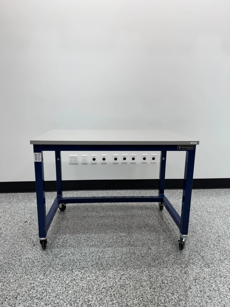 Formaspace 4' Laboratory Table