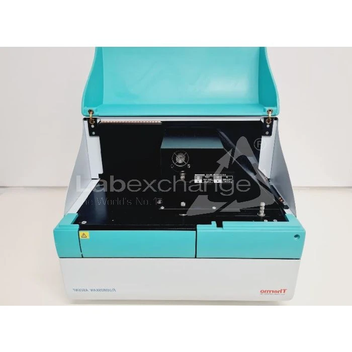 Thermo Fluoroskan Ascent 374 Microplate Reader Lab