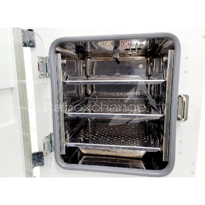 ESCO CelCulture CCL–050B-8 CO2 Laboratory Incubato