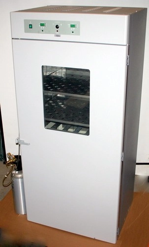 WHEATON ROLL-IN CO2 INCUBATOR, MODEL I057606 WITH 