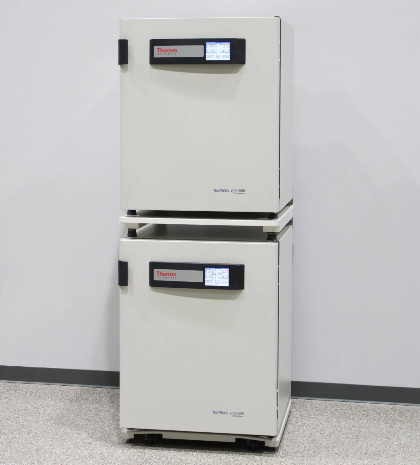 Thermo HERAcell vios 250i 51032889 Stacked Copper Lined CO2 Incubators