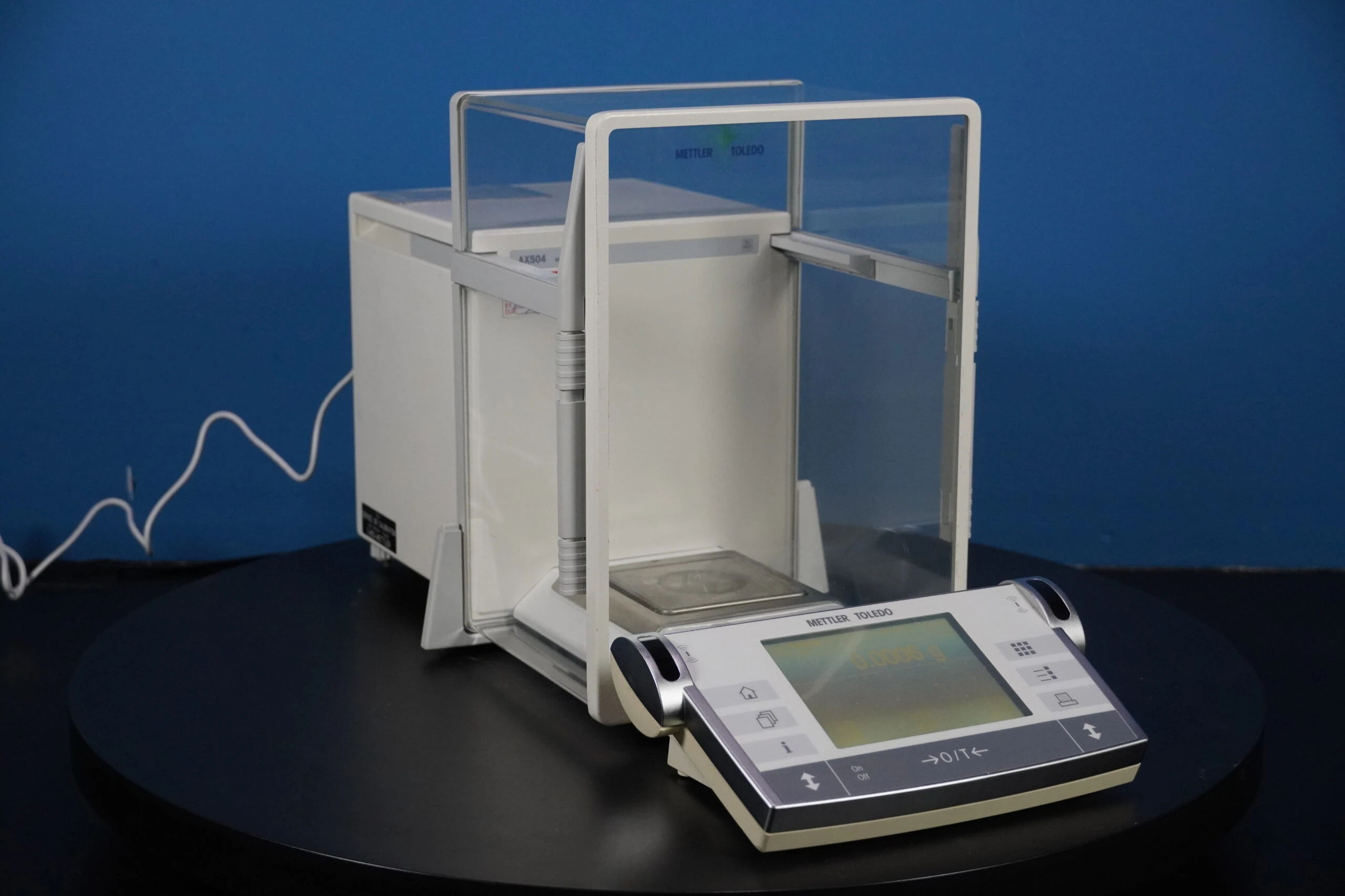 Mettler Toledo AX504 Analytical Balance (Used)