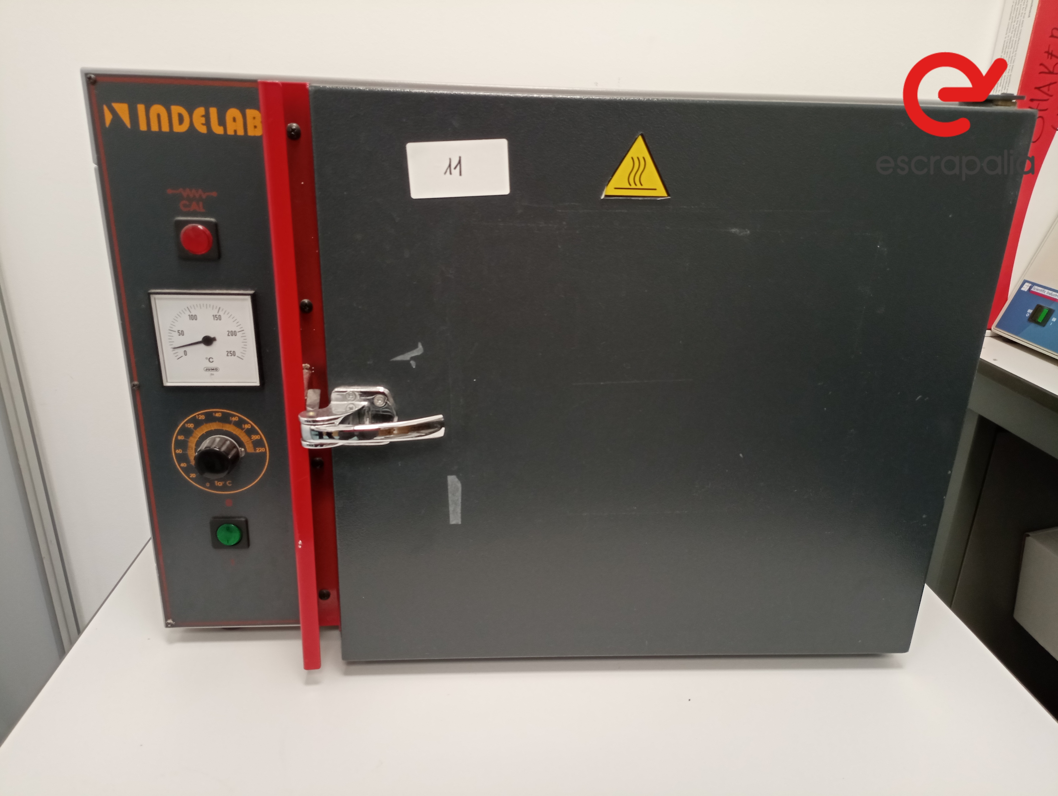 Labolan IDL AI-36 Laboratory Drying Oven (Natural Convection)