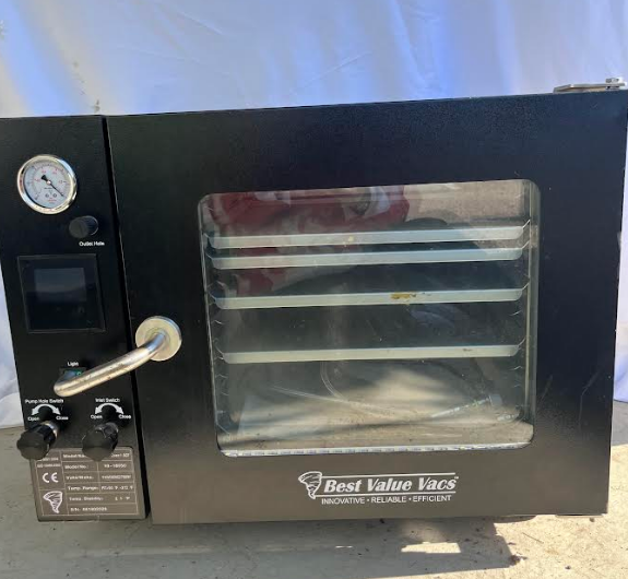 Vacuum Oven