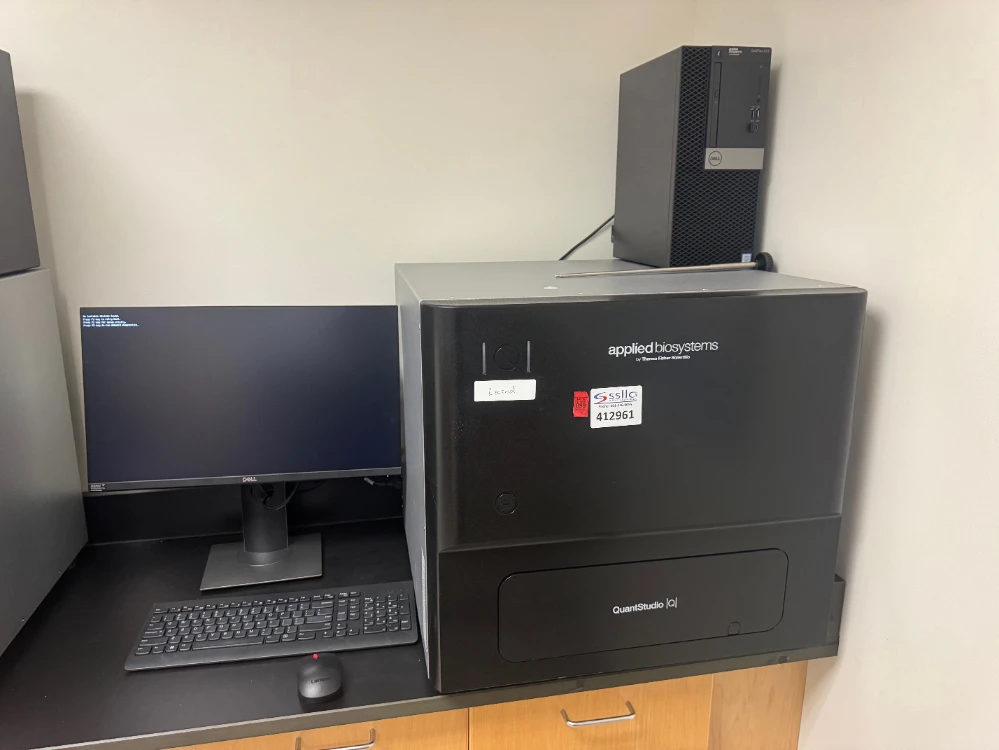 Applied Biosystems QuantStudio Absolute Q Digital PCR System