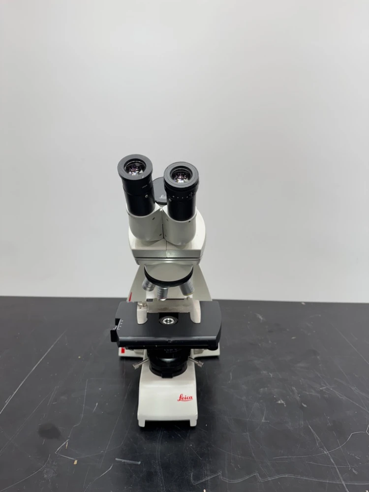 Leica DM 750/4K Microscope