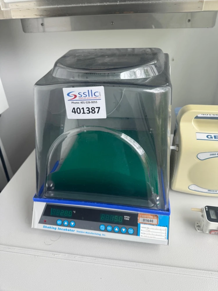 Sheldon Manufacturing Shaking Incubator