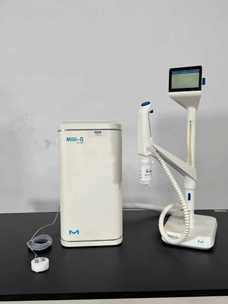 Millipore Milli-Q IQ 7000 Purification System