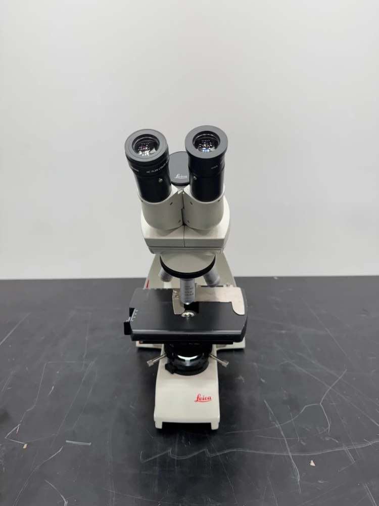 Leica DM 750/4K Microscope