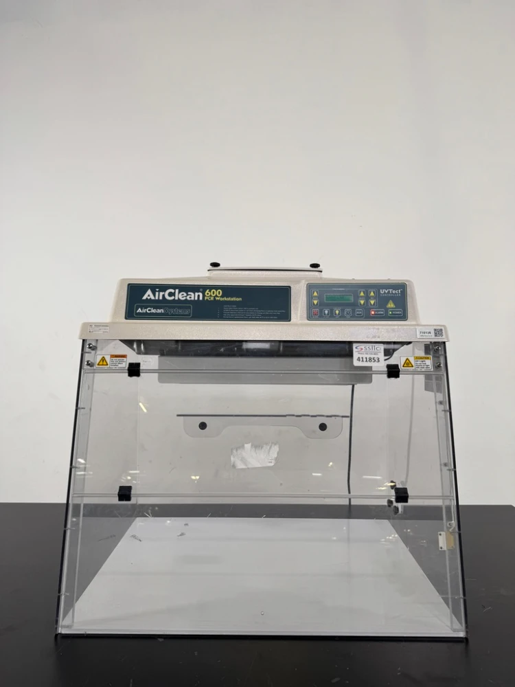 AirClean 600 PCR Workstation