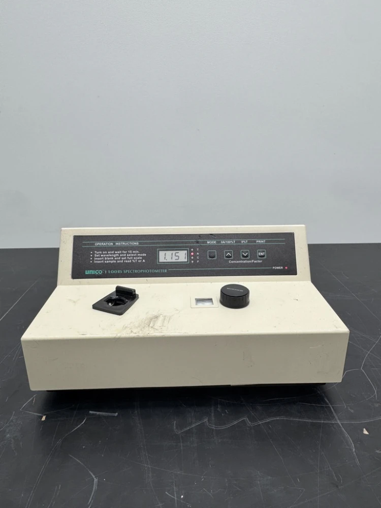UNICO 1100 Spectrophotometer