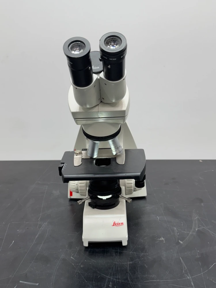 Leica DM 750/4K Microscope